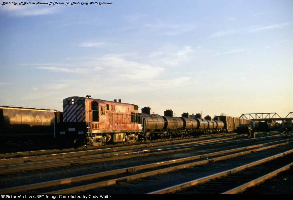 Canadian Pacific H16-44 8726